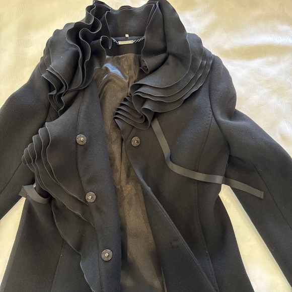Elie Tahari Woman's Black 100% wool ruffle front Coat Size X-Small - Picture 15 of 16
